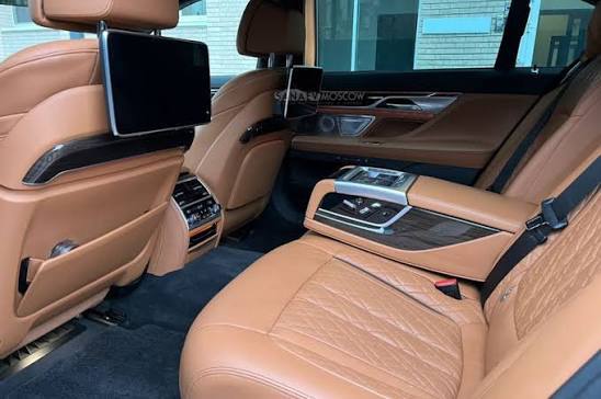 BMW 7 Series — экстерьер, вид спереди