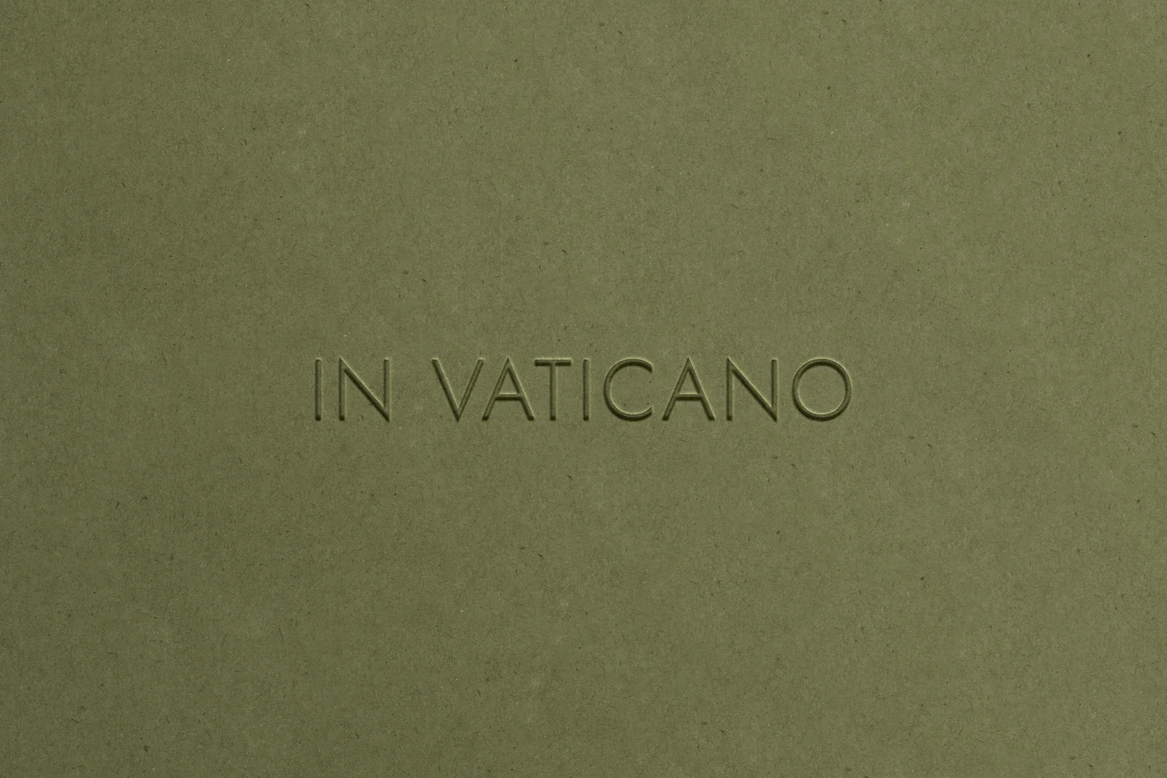Тиснение логотипа in Vaticano на оливковой бумаге