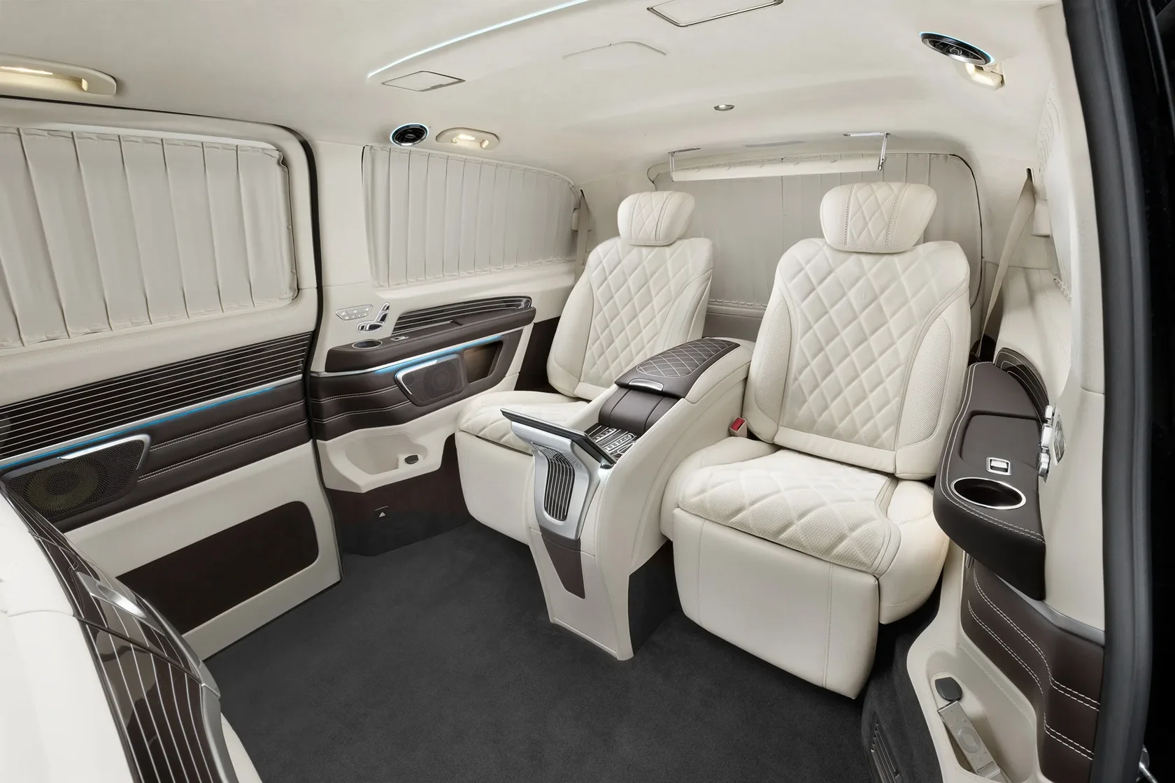 Mercedes-Benz V-Class — салон, задние кресла