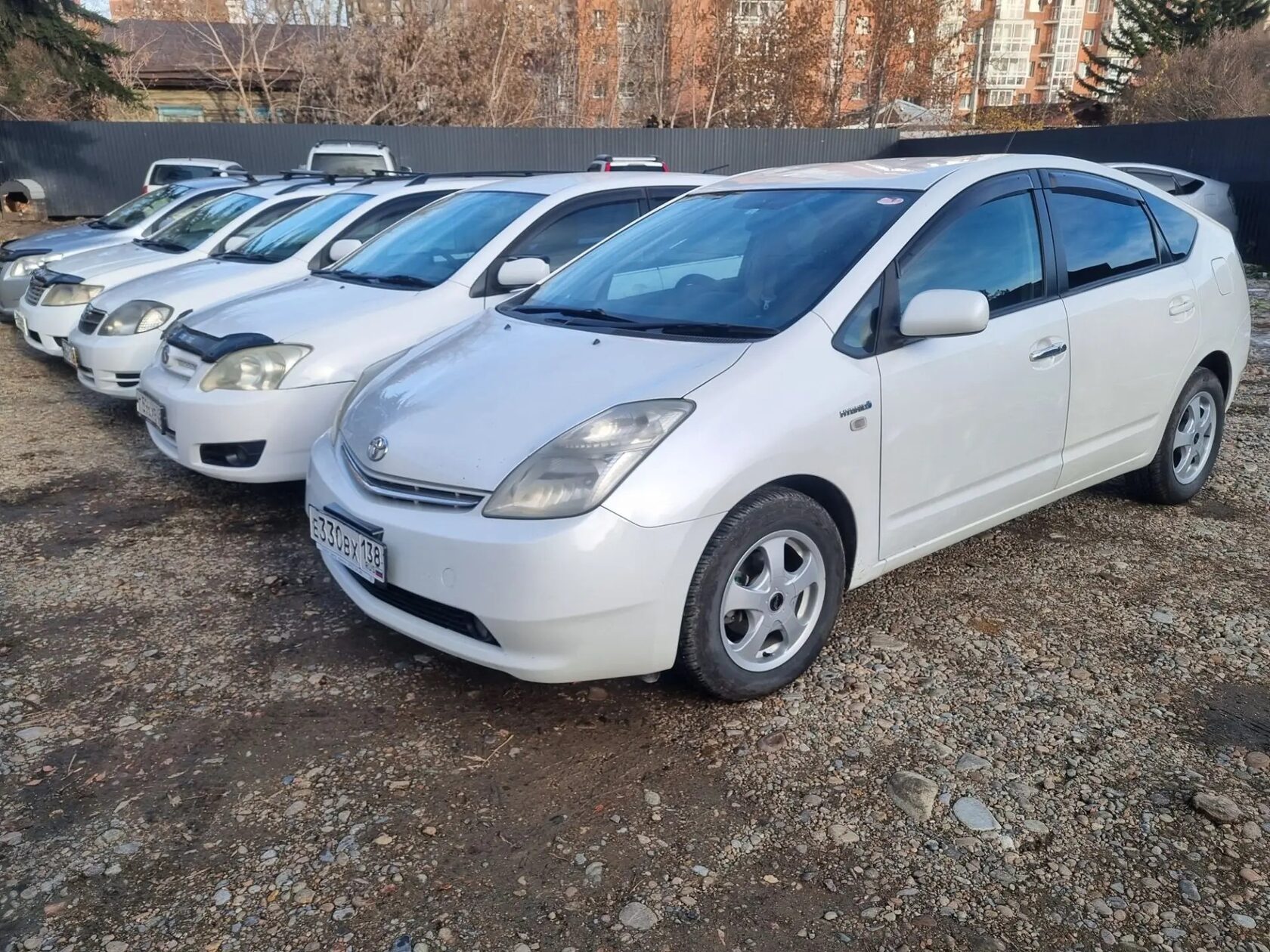 Серебристый Toyota Fielder из автопарка проката Rent Auto в Иркутске