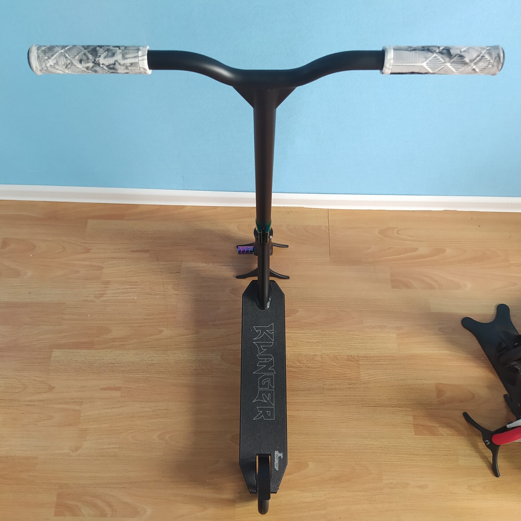 Трюковой самокат Haevner Klinger 