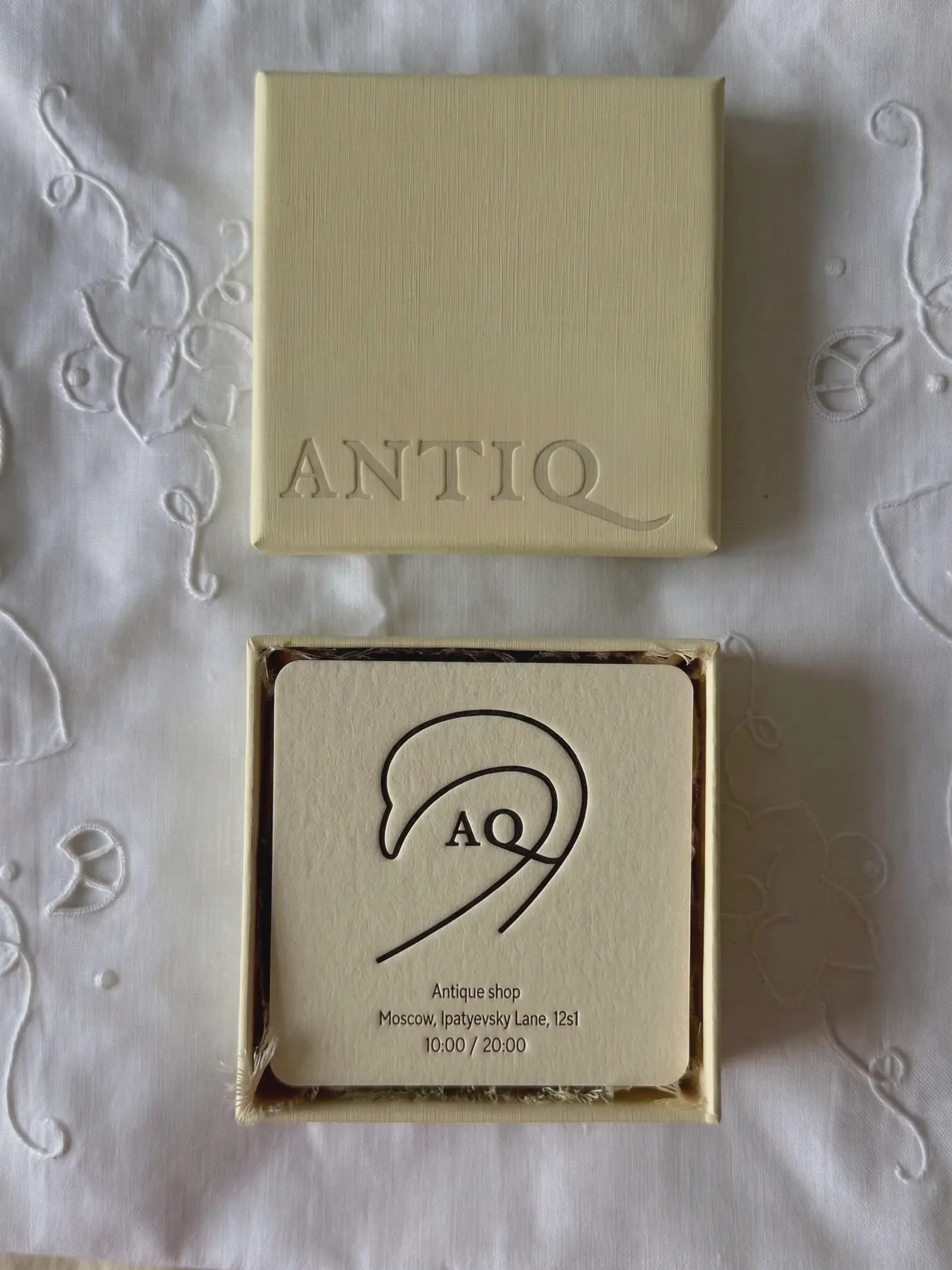 Подарочная коробка и карточка Antiq