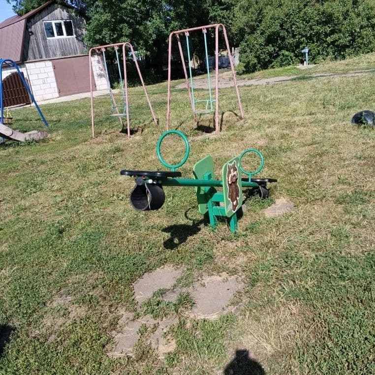 Разрушающаяся деревянная горка