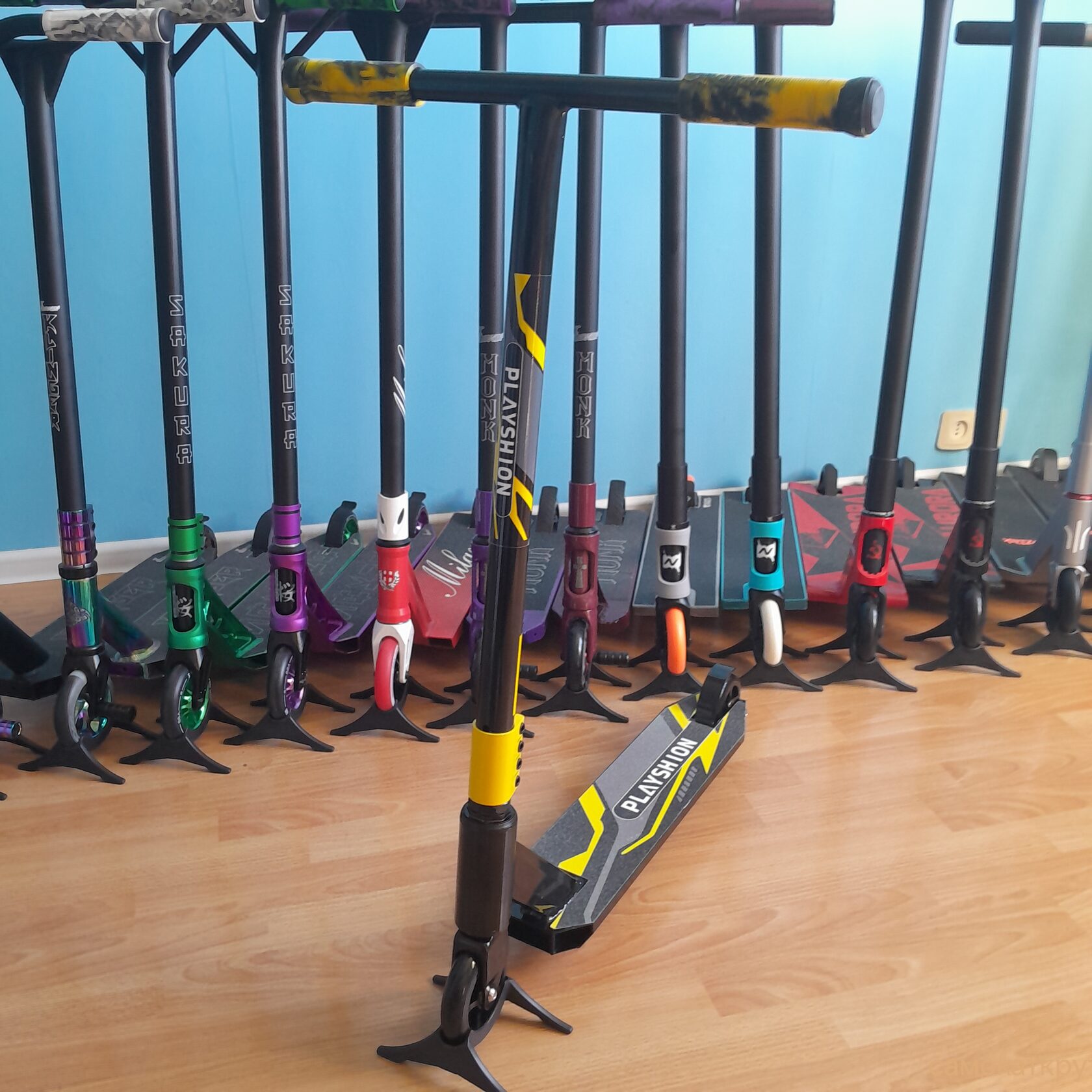 Трюковой самокат playshion для начинающих