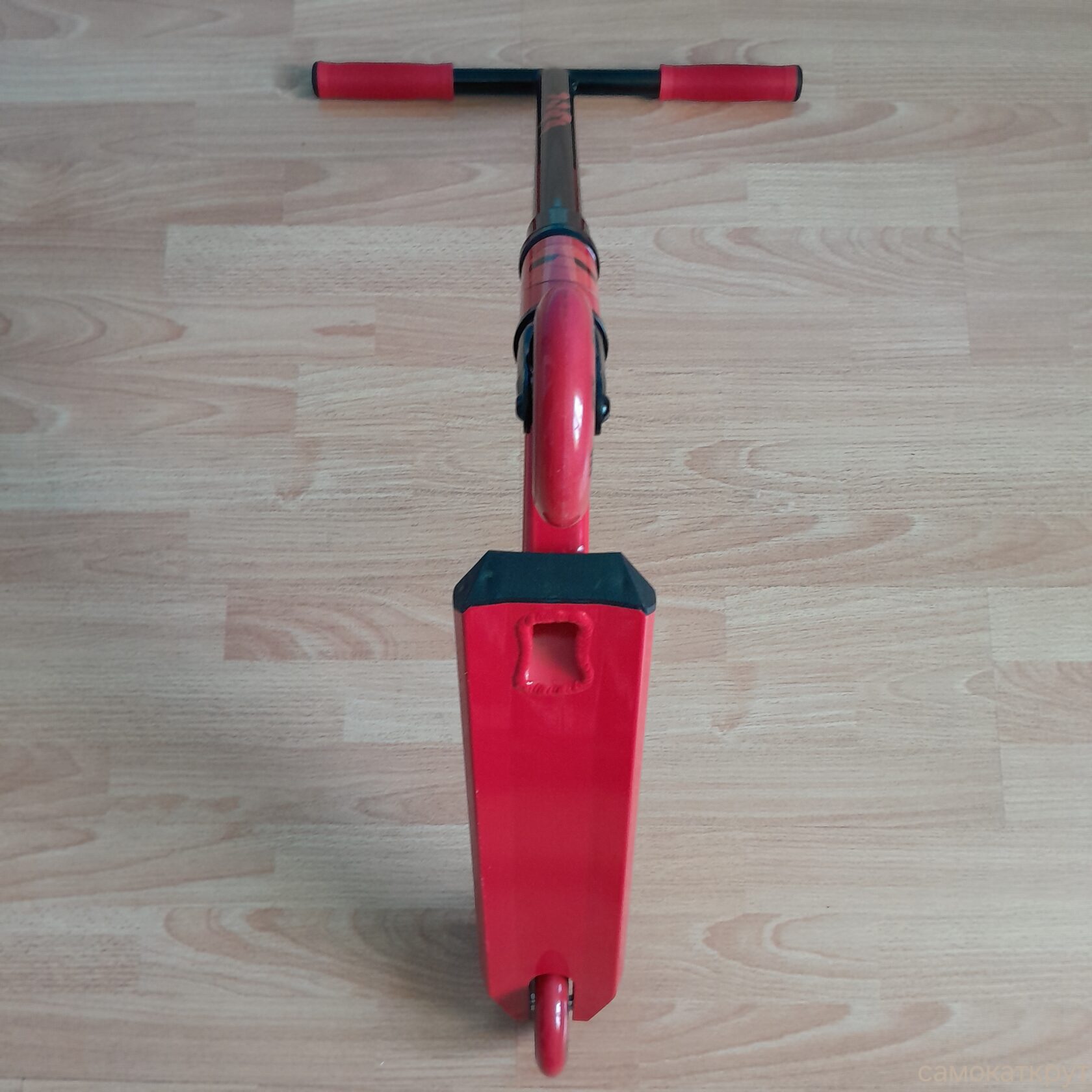 Трюковый самокат MINIJUMP детский красный