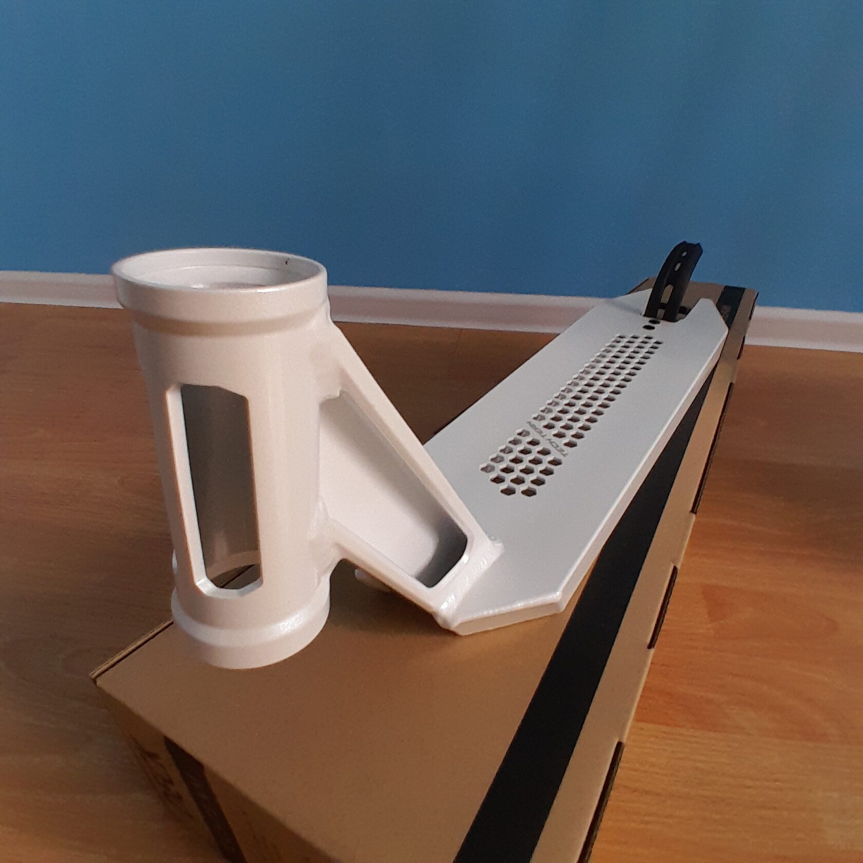 Дека Tech Team Zefir Lite v2 47 белый