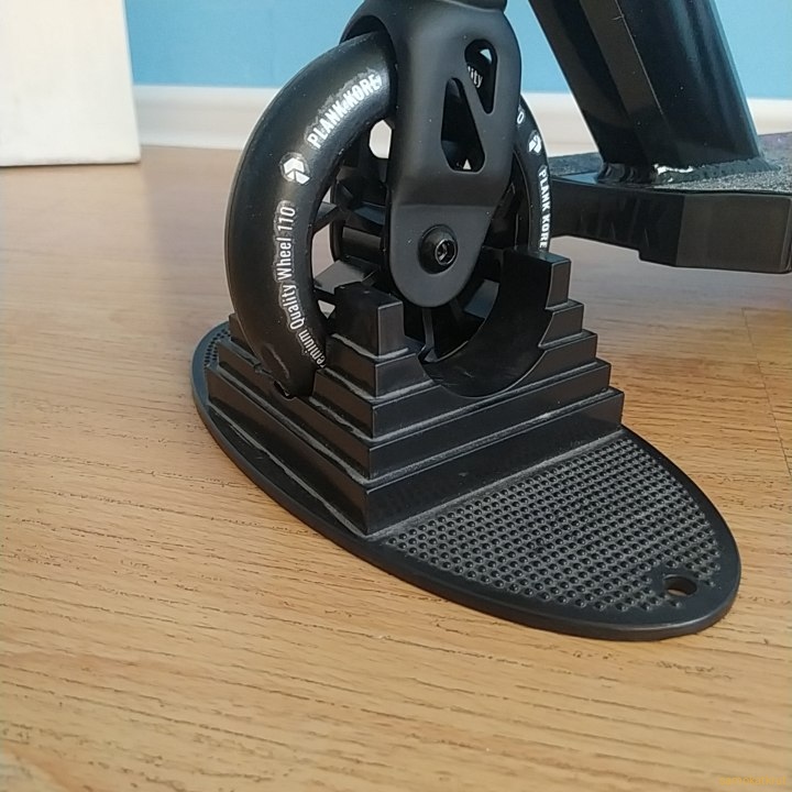 Подставка для трюкового самоката 