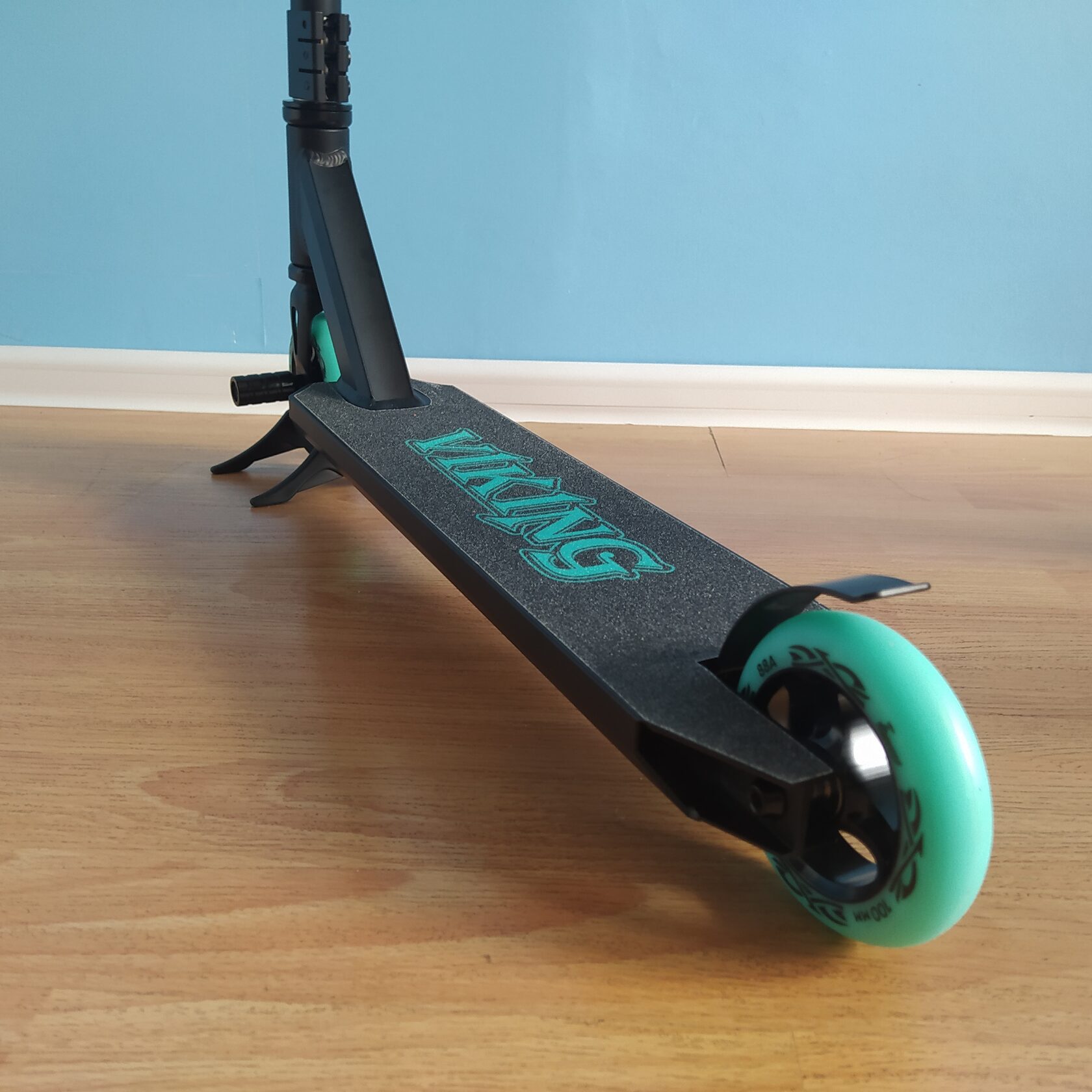 Трюковой самокат Haevner Viking 