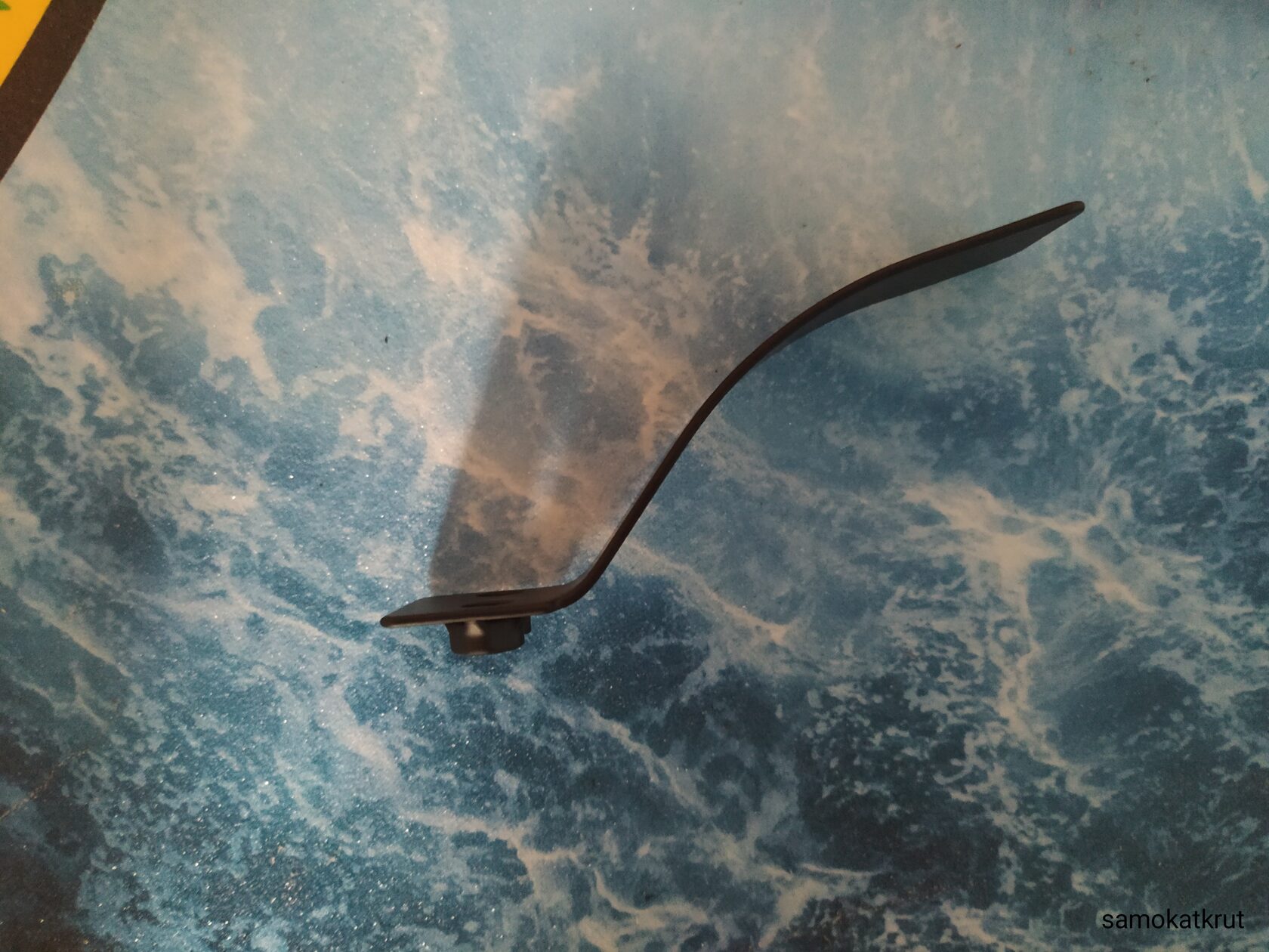 Тормоз для трюкового самоката 