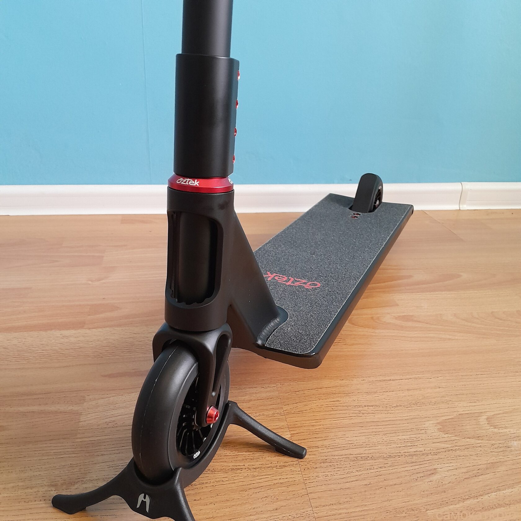 Трюковой самокат Aztek Siren чёрный