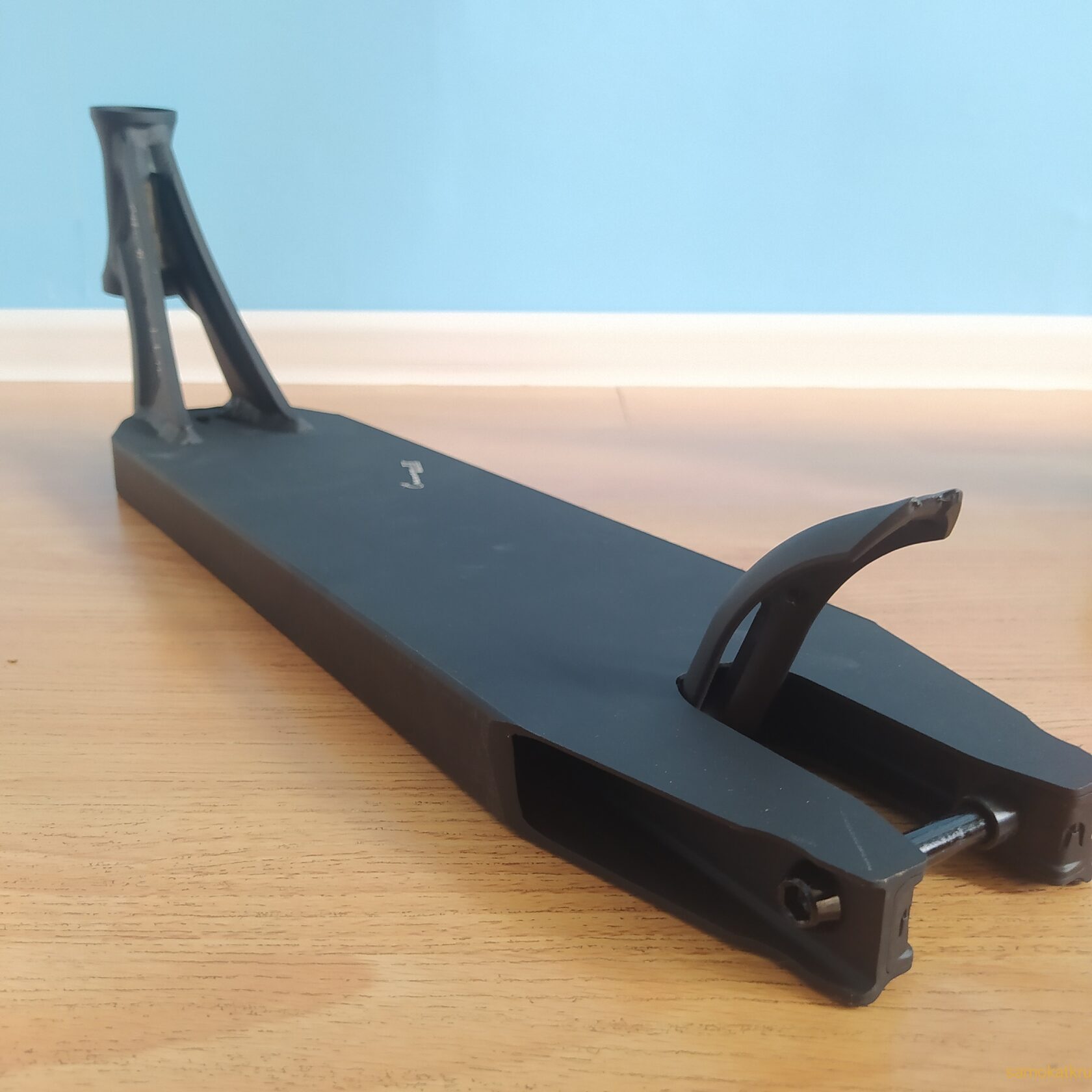 Дека для трюкового самоката 