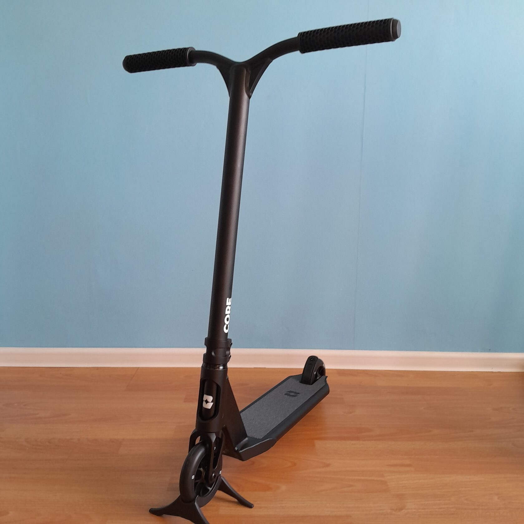 Самокат трюковой Diverse "Core" M Full Matt Black