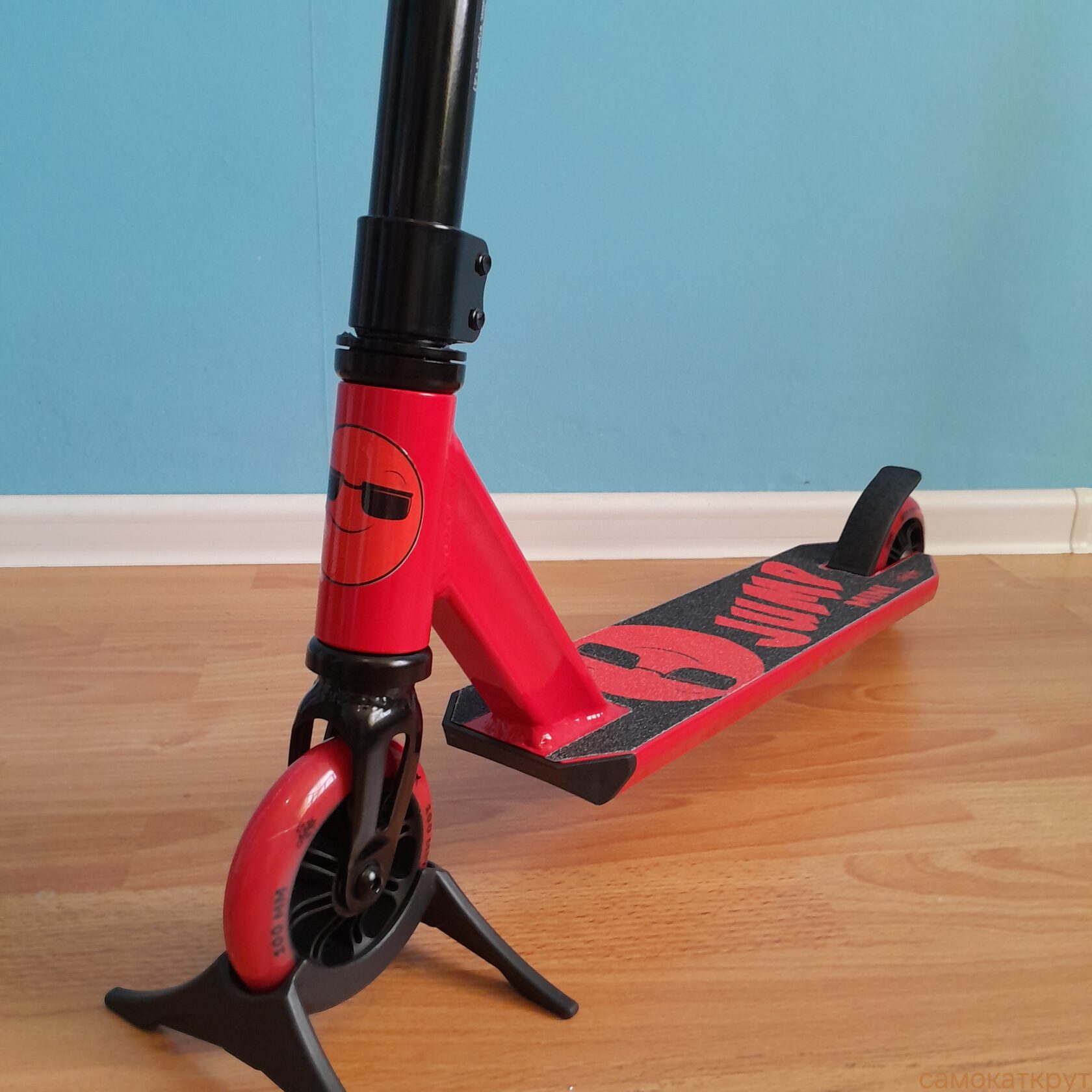 Трюковый самокат MINIJUMP детский красный