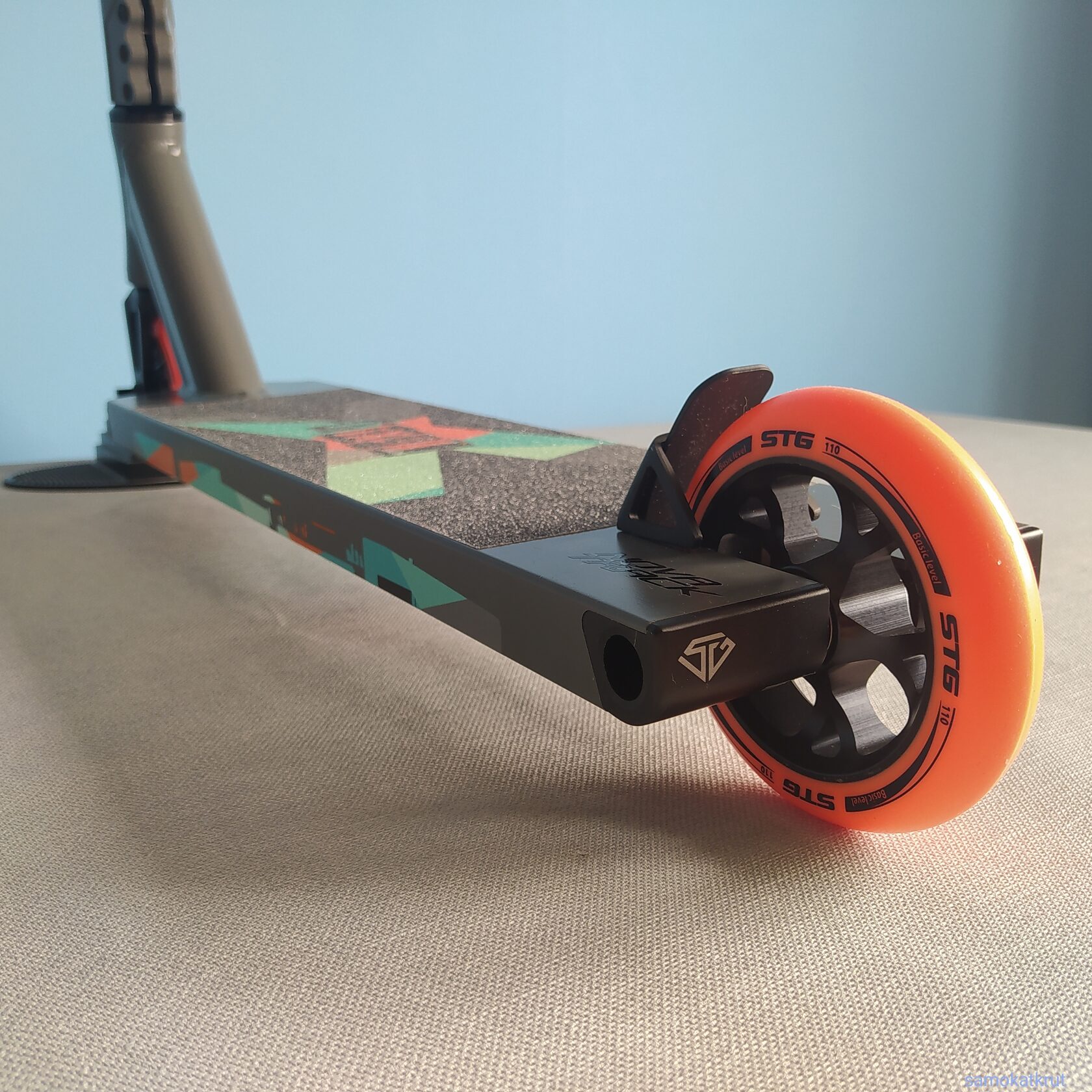 Трюковьй самокат Novatrack Pixel 80 серый