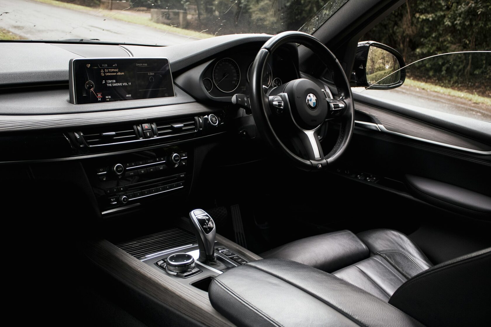BMW X5 2025 салон