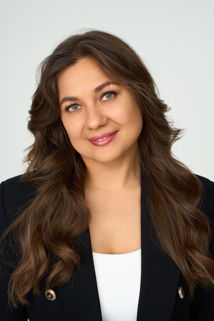 Юлия Логвинова