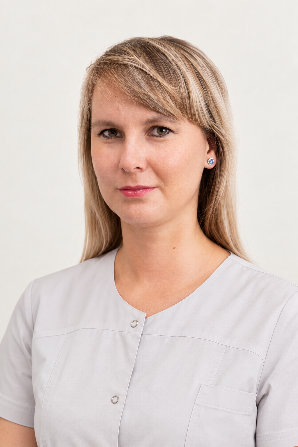 Волкова Юлия Николаевна, Врач-остеопат в ЮSTAR Clinic
