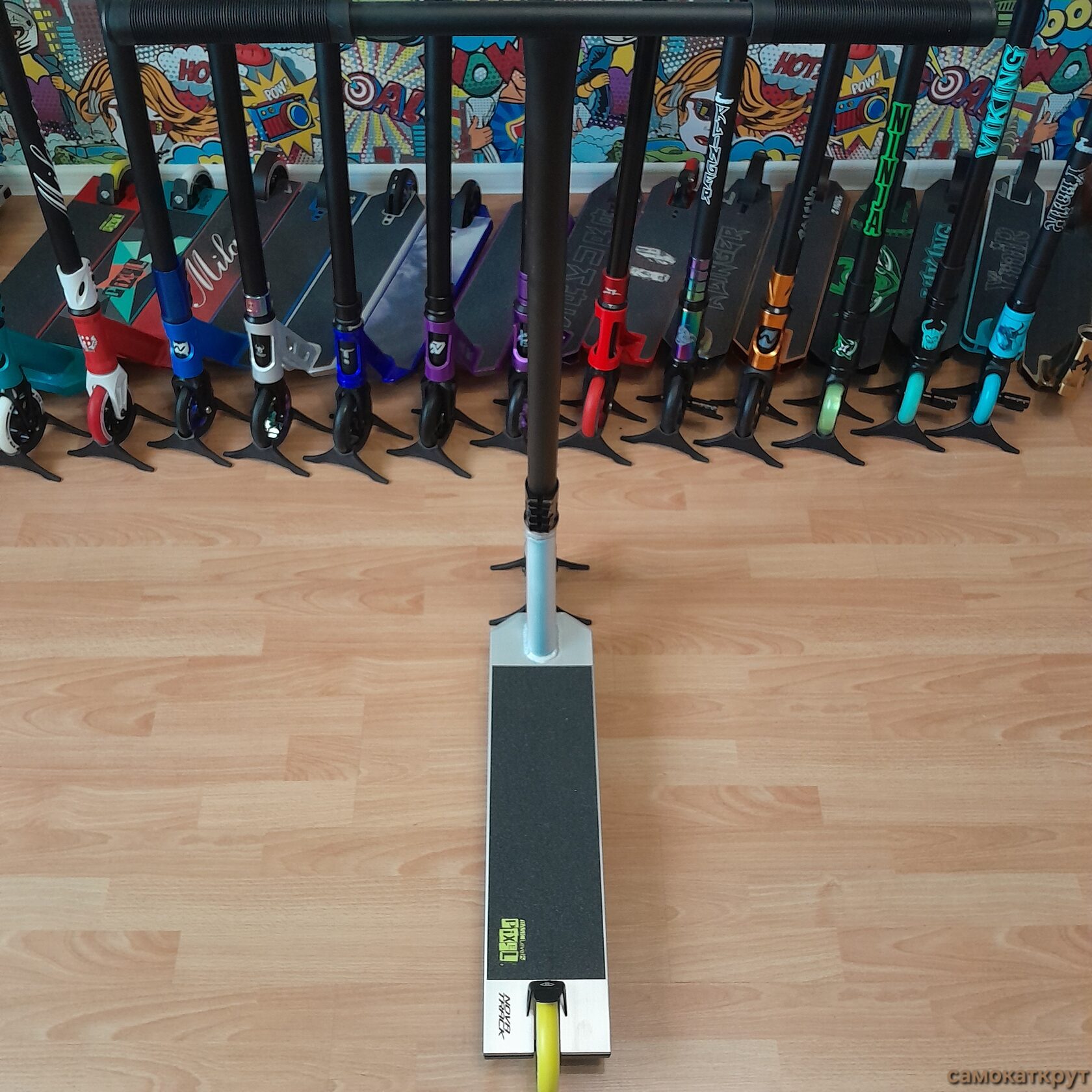 Трюковой самокат Novatrack pixel 90 серый
