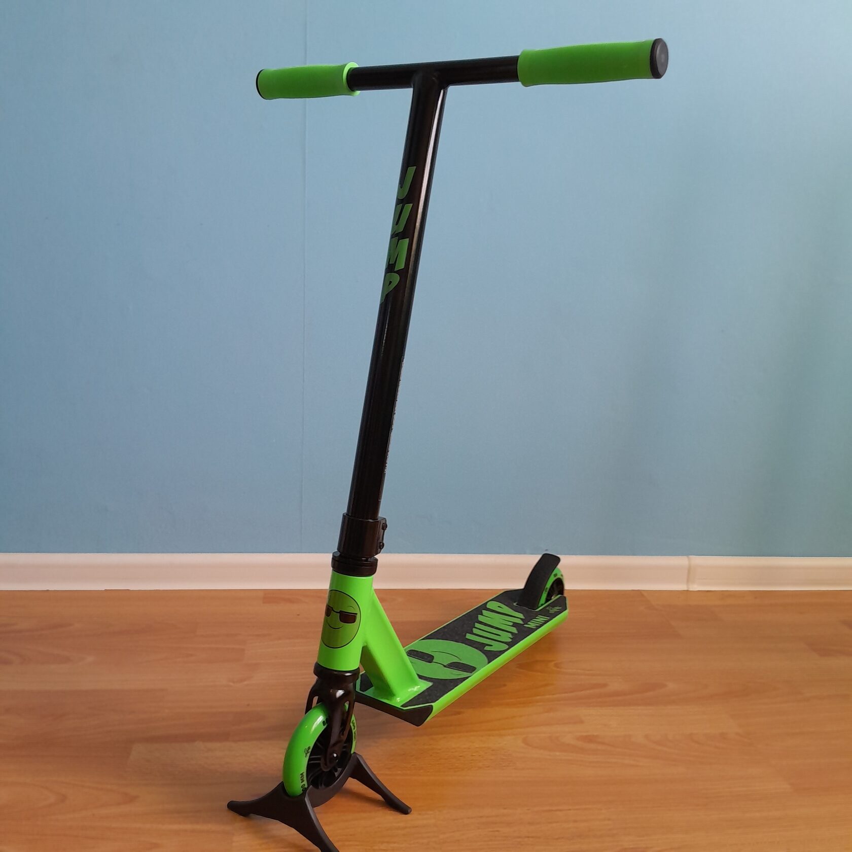 Трюковый самокат MINIJUMP детский зелёный