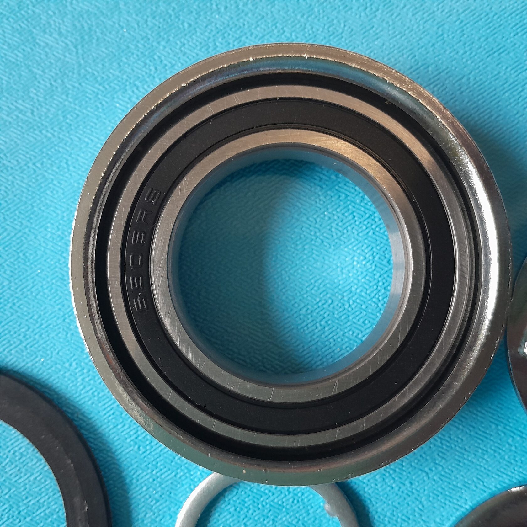 Набор промышленных подшипников и чашек для каретки 51.5мм USA / Американка