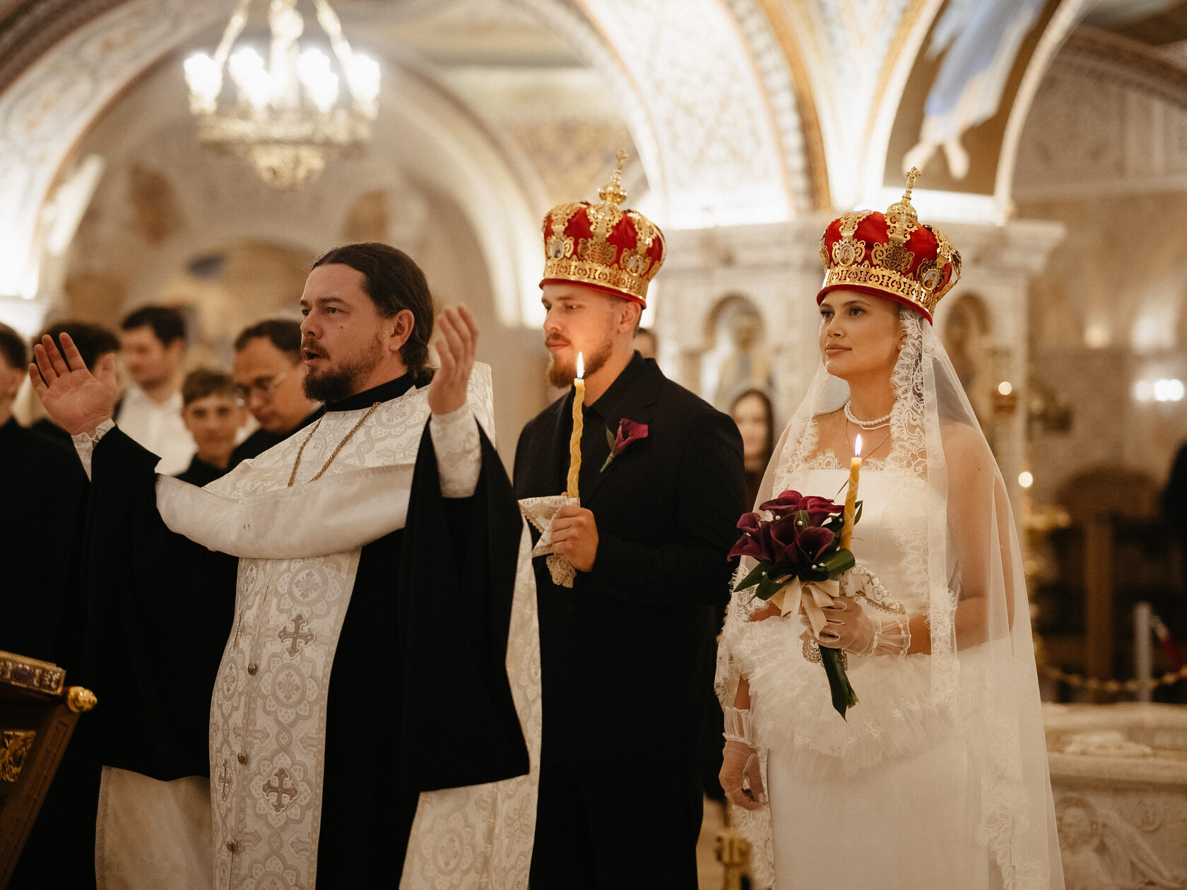 Даниил и Виринея Мечковы в храме в день венчания