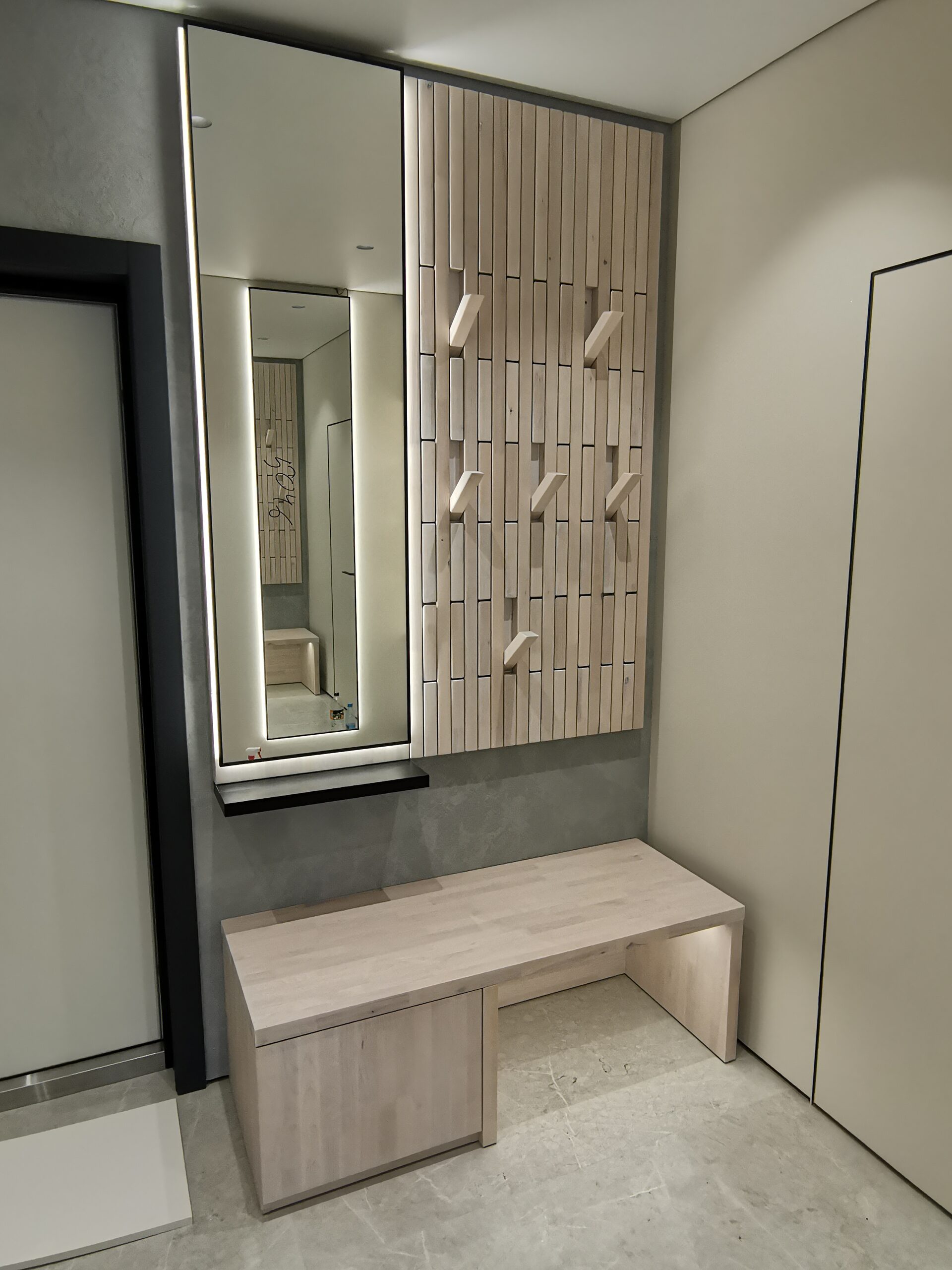 прихожая зона на заказ , открытая зона с обувницей