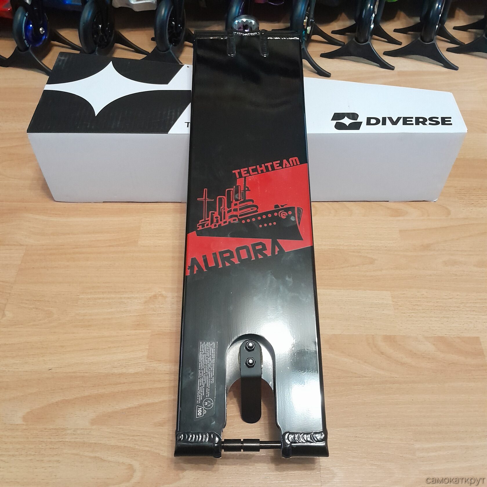 Дека Tech Team Aurora 6x22