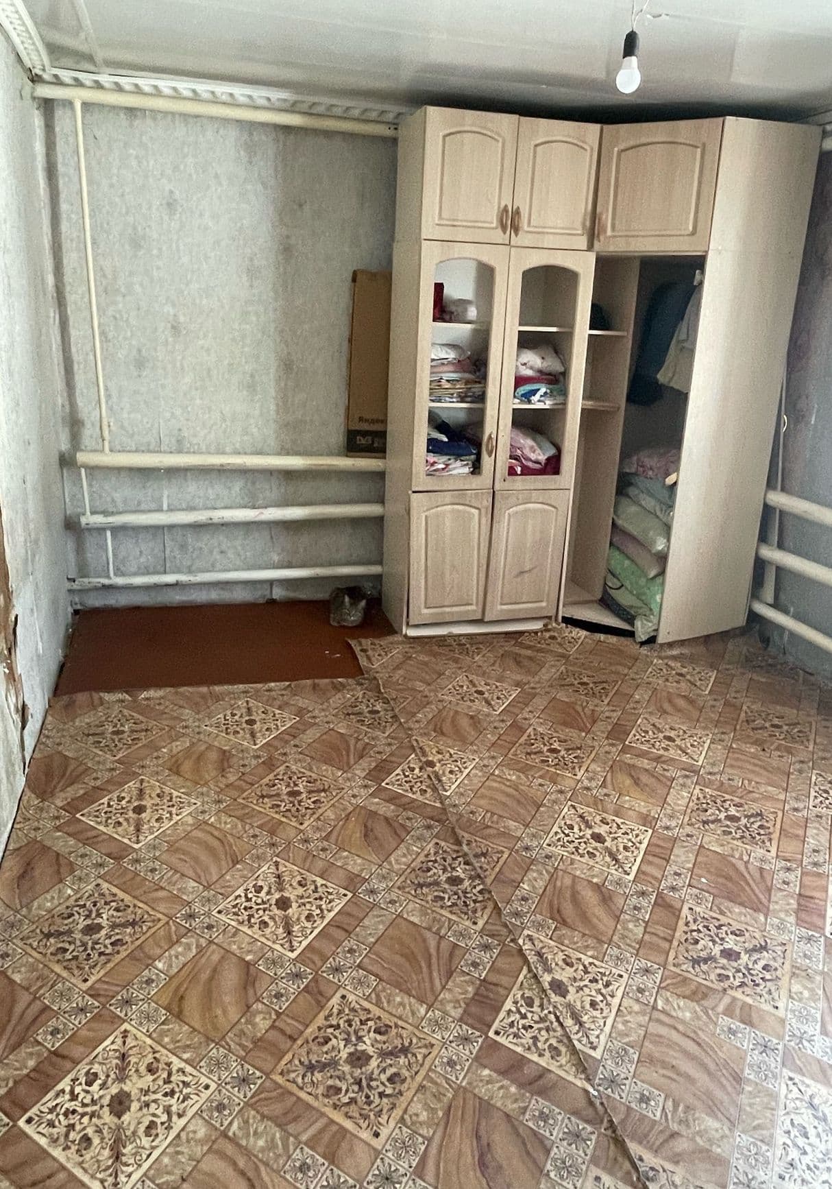 Стены комнаты