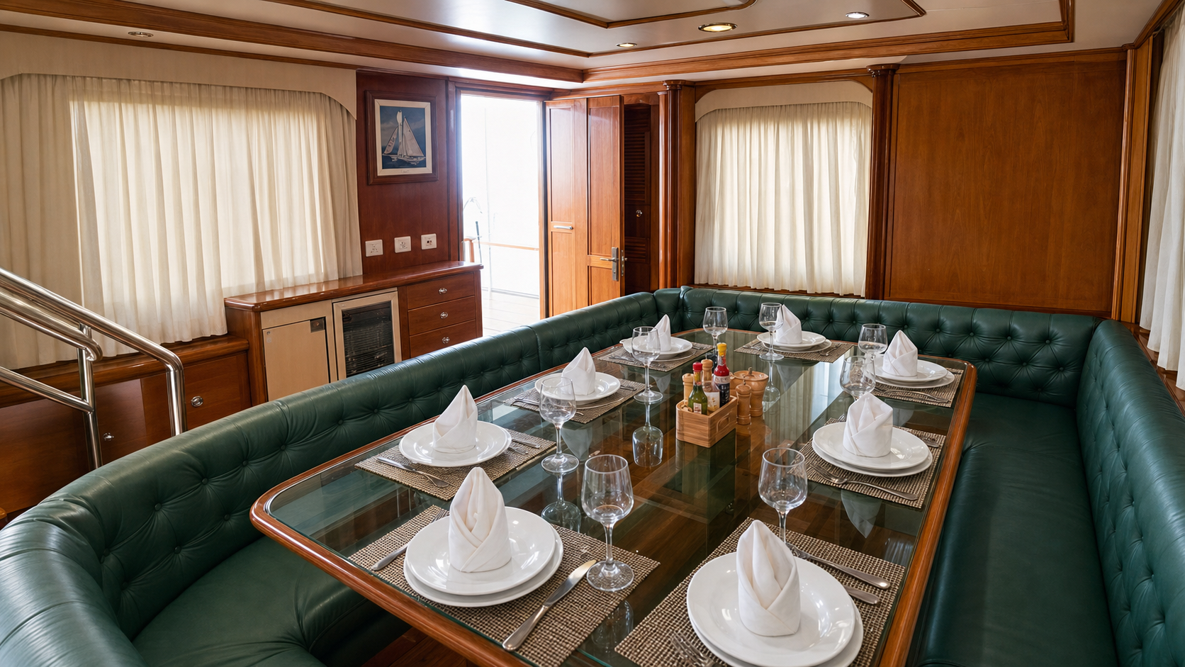 Boat exterior