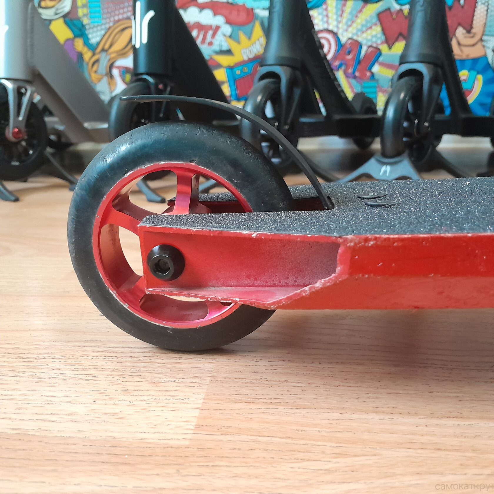 Красный ihc бу трюковой самокат стрит