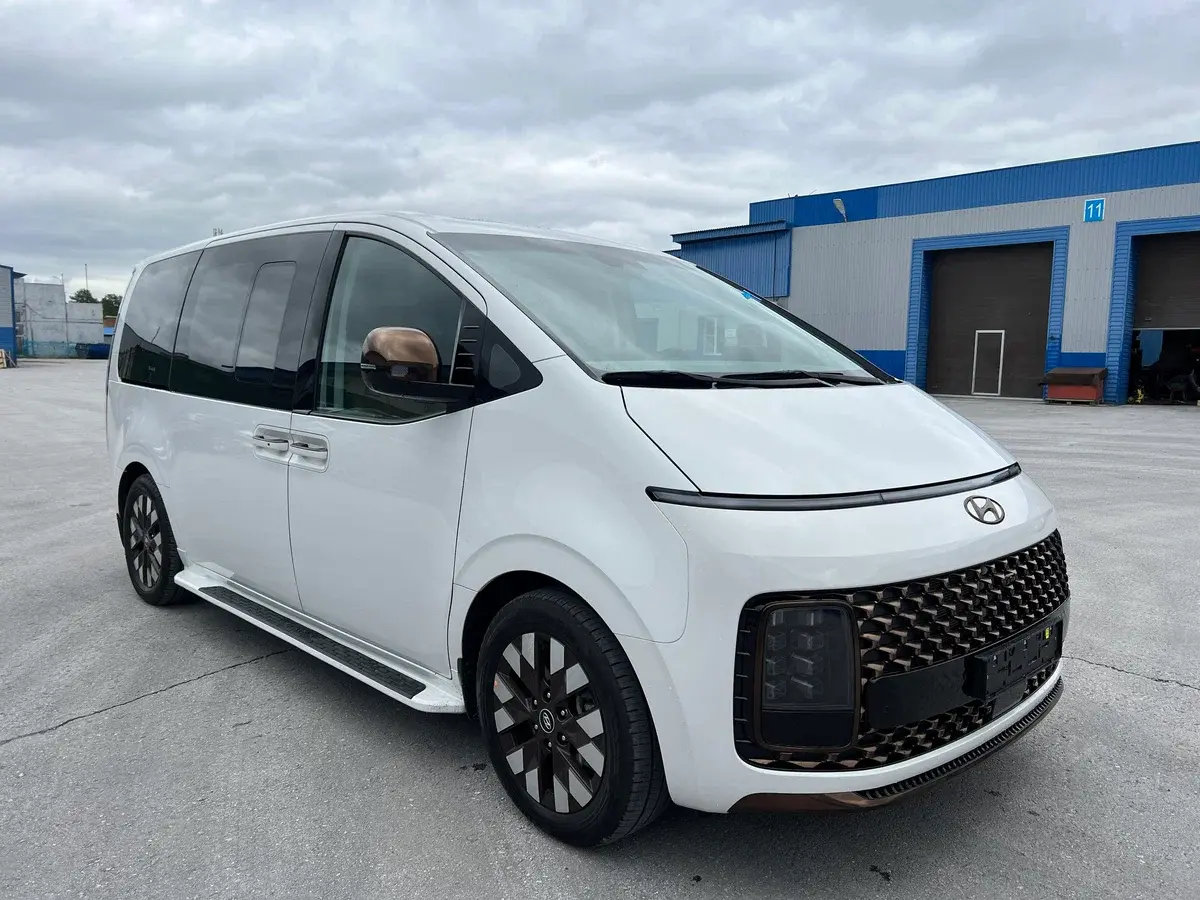 Тариф Минивен-стандарт — Hyundai Starex, Staria, Kia Carnival на 6-8 пассажиров